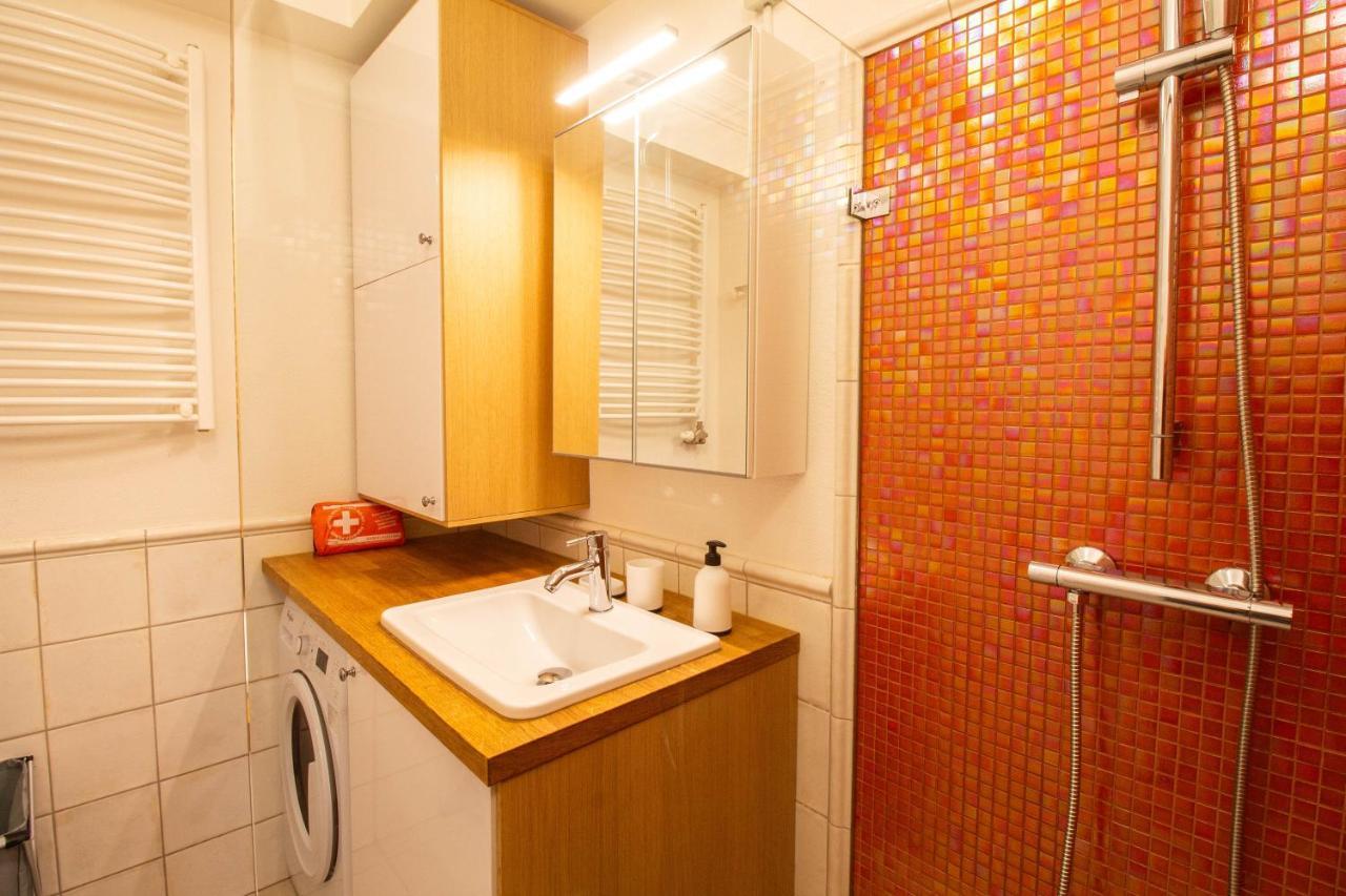 Hillside Lodge Budapest Esterno foto