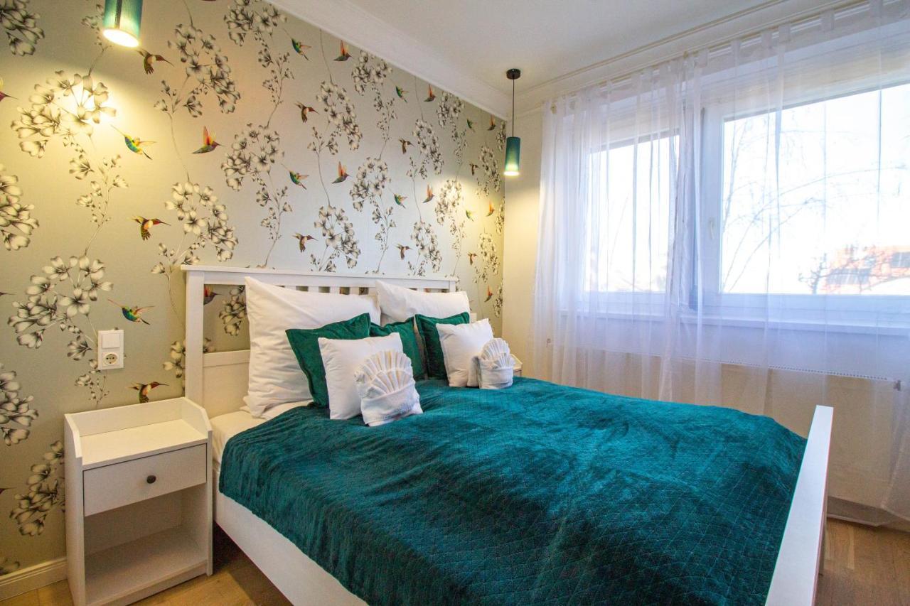Hillside Lodge Budapest Esterno foto