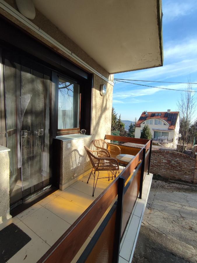 Hillside Lodge Budapest Esterno foto